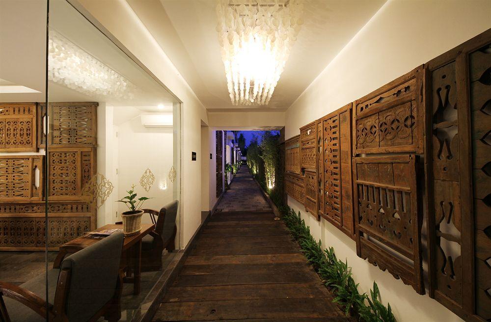 Astana Batubelig Villa *